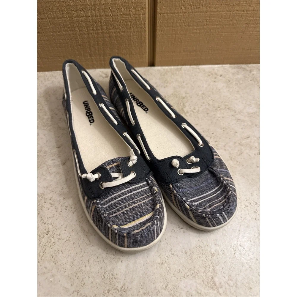 UNR8ED Women's Striped‎ Canvas Slip-On Boat Shoes Size 6.5